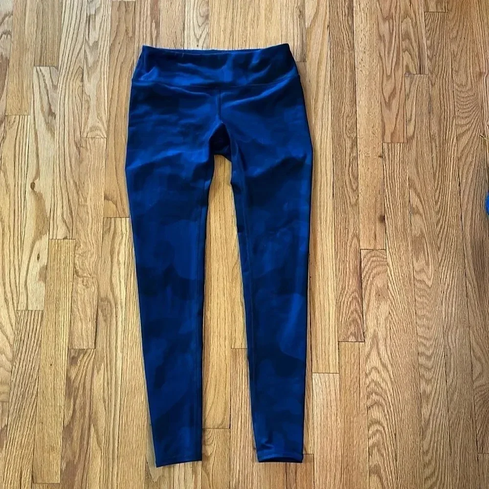 Alo yoga airbrush camouflage S full length leggings great pre owned condition